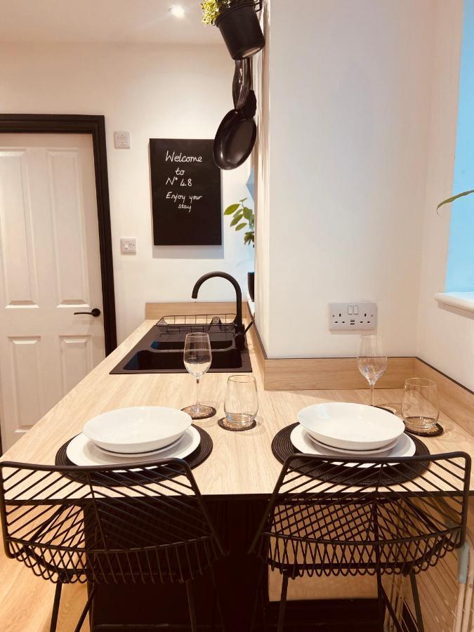 Apartment On The Hoe & Coastal Path With Free Parking พลีมัธ ภายนอก รูปภาพ