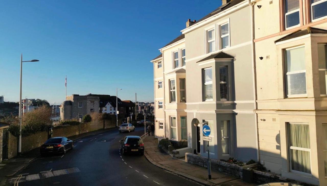 Apartment On The Hoe & Coastal Path With Free Parking พลีมัธ ภายนอก รูปภาพ