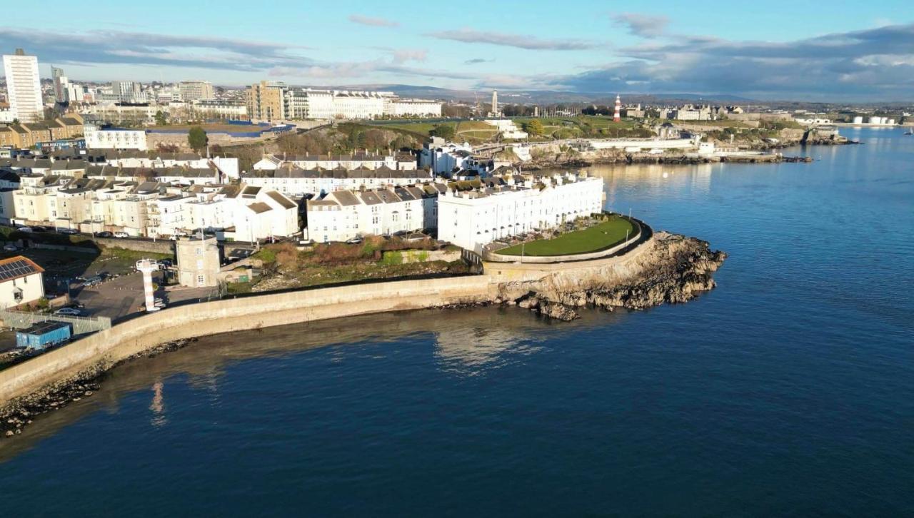 Apartment On The Hoe & Coastal Path With Free Parking พลีมัธ ภายนอก รูปภาพ