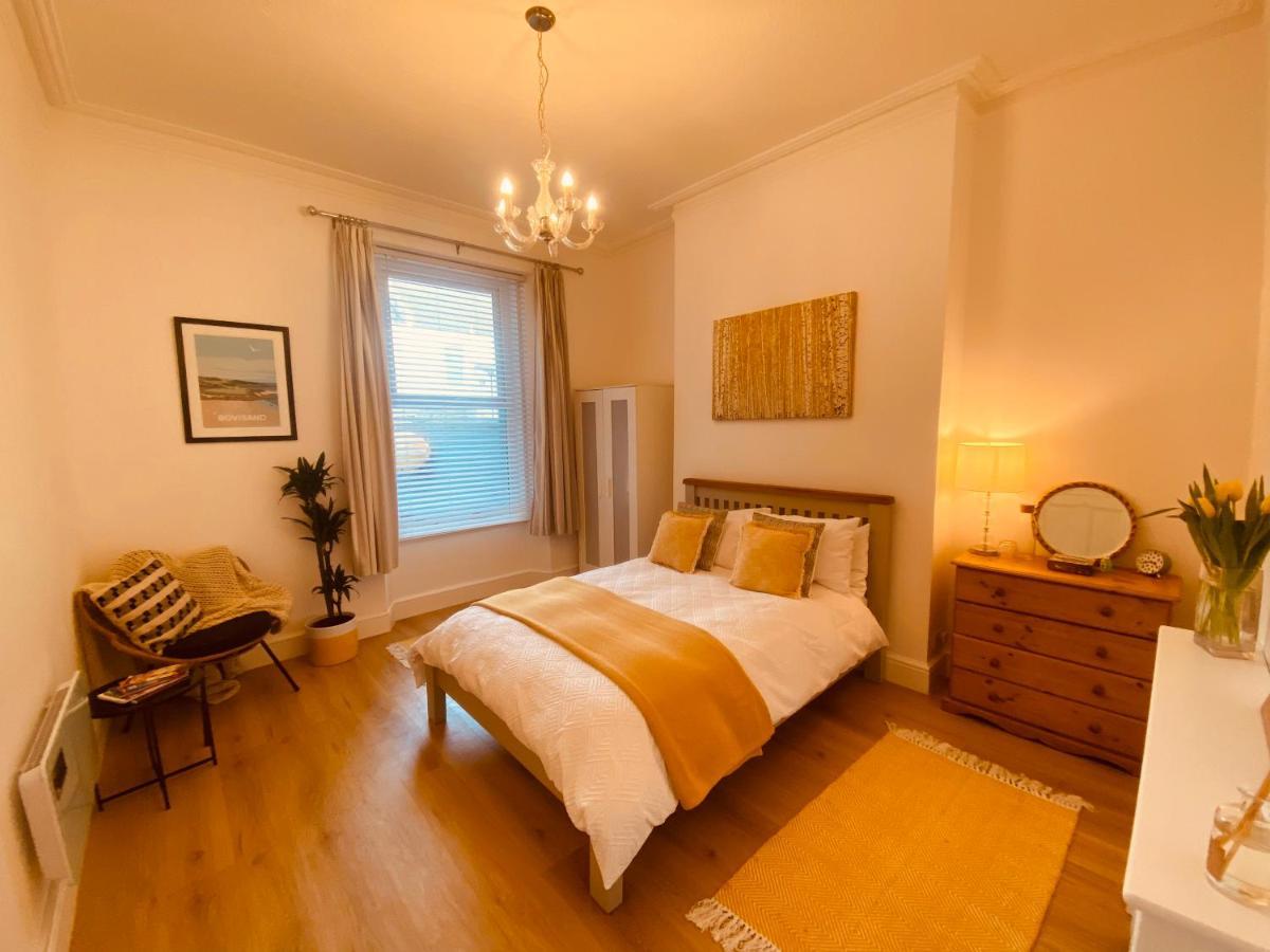 Apartment On The Hoe & Coastal Path With Free Parking พลีมัธ ภายนอก รูปภาพ