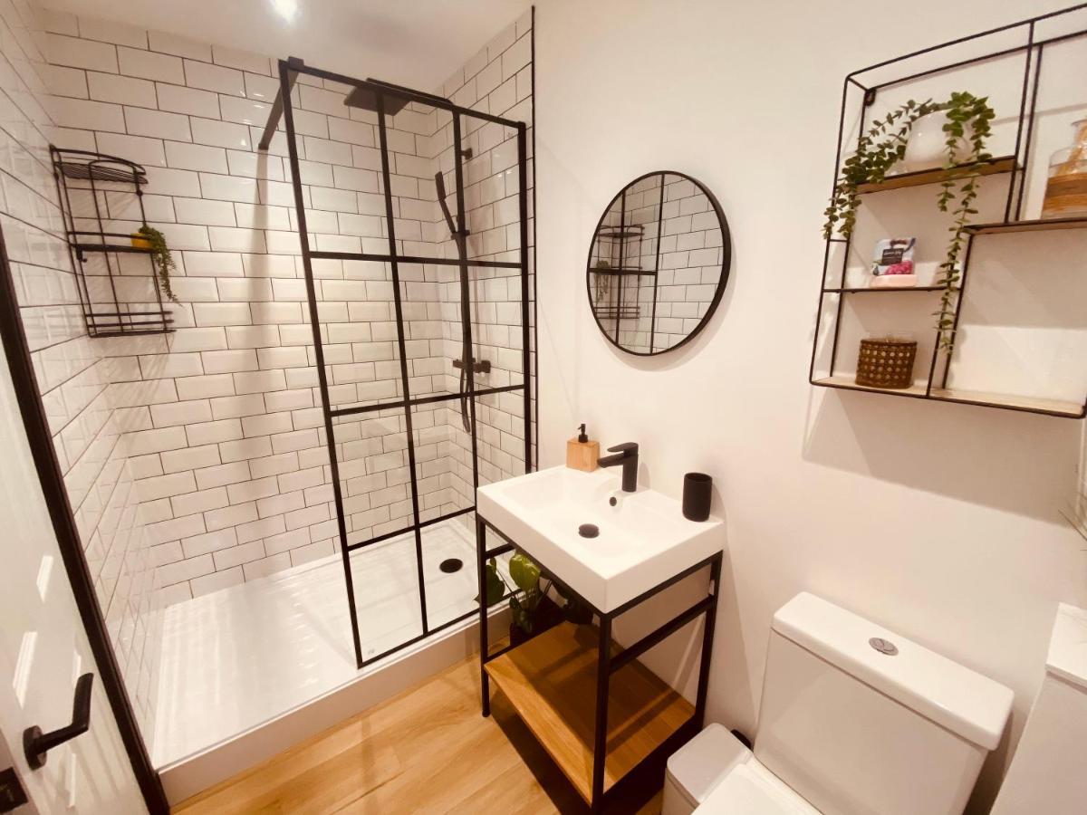 Apartment On The Hoe & Coastal Path With Free Parking พลีมัธ ภายนอก รูปภาพ