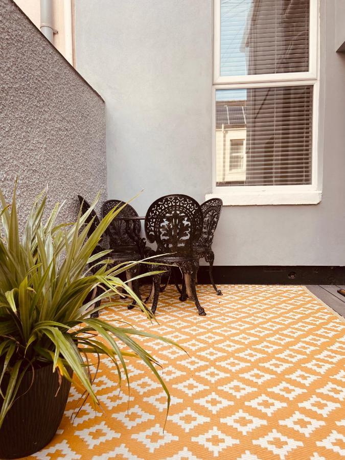 Apartment On The Hoe & Coastal Path With Free Parking พลีมัธ ภายนอก รูปภาพ
